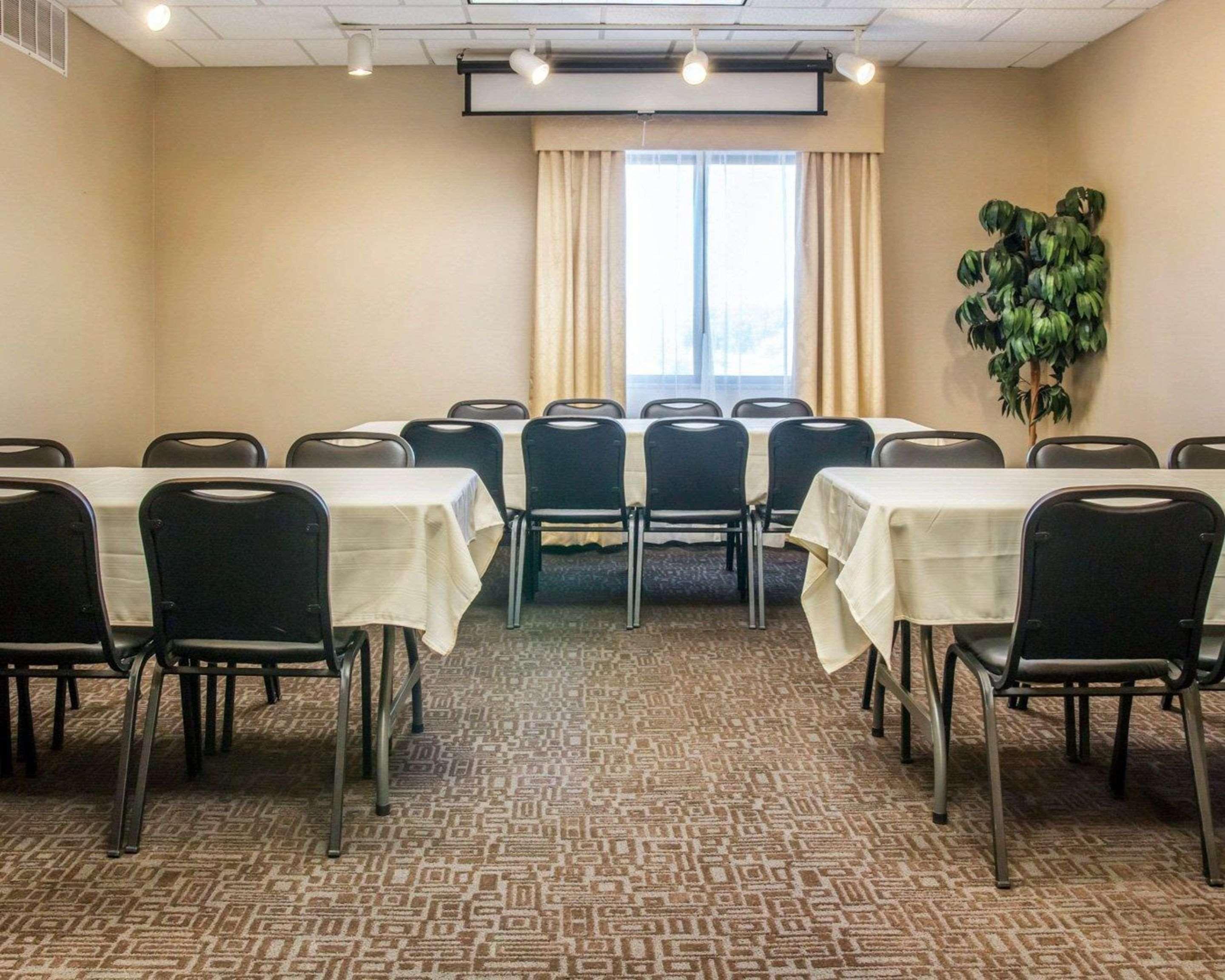 Comfort Suites Auburn Hills-Detroit Esterno foto