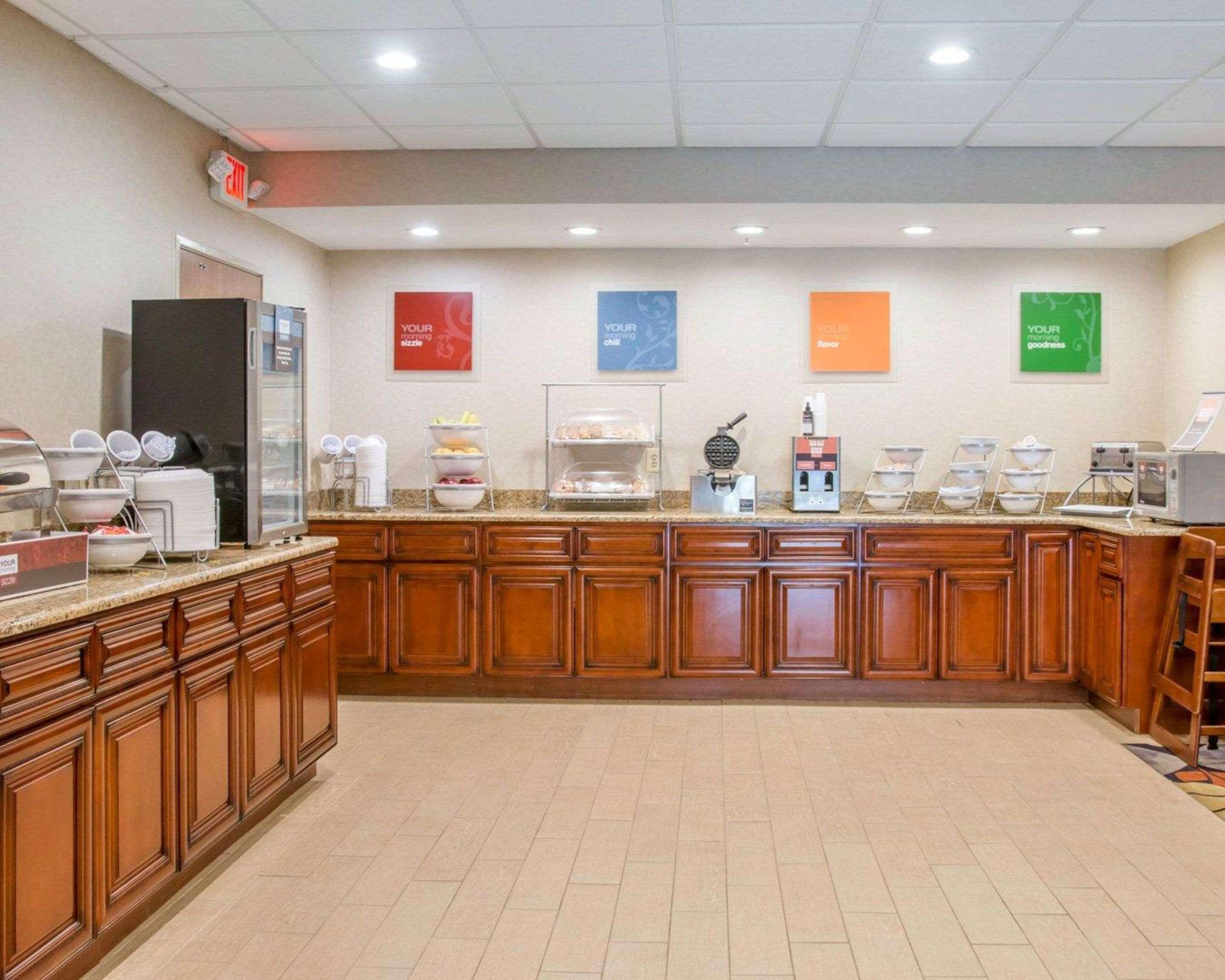 Comfort Suites Auburn Hills-Detroit Esterno foto