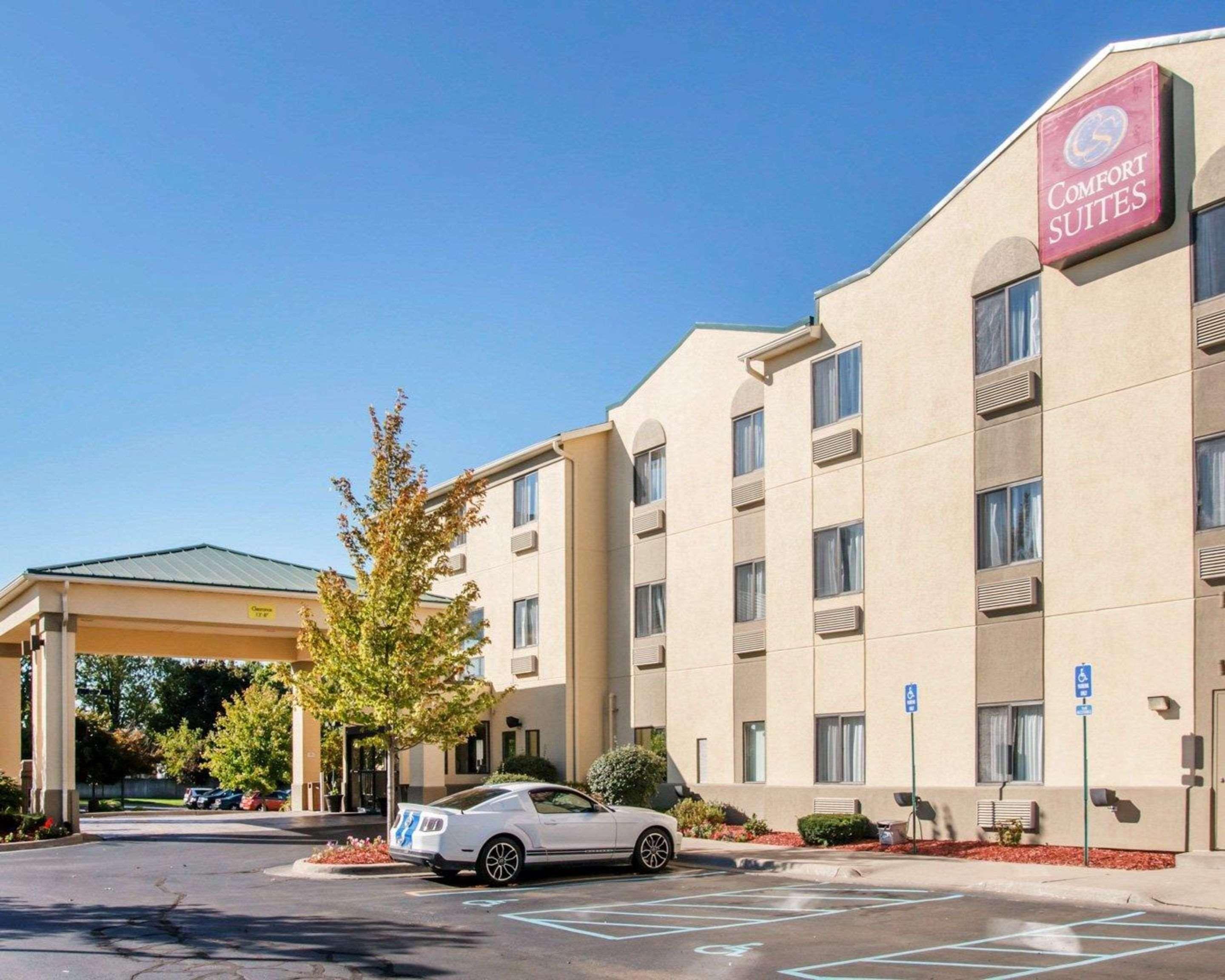 Comfort Suites Auburn Hills-Detroit Esterno foto